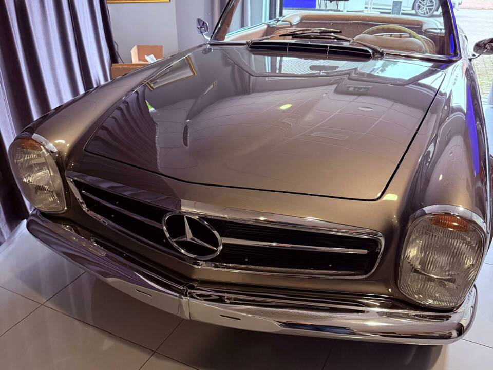 Image 3/36 of Mercedes-Benz 230 SL (1966)
