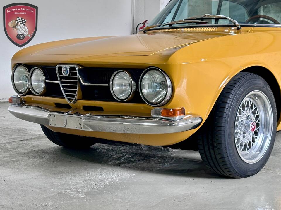 Image 54/96 of Alfa Romeo 1750 GT Veloce (1969)