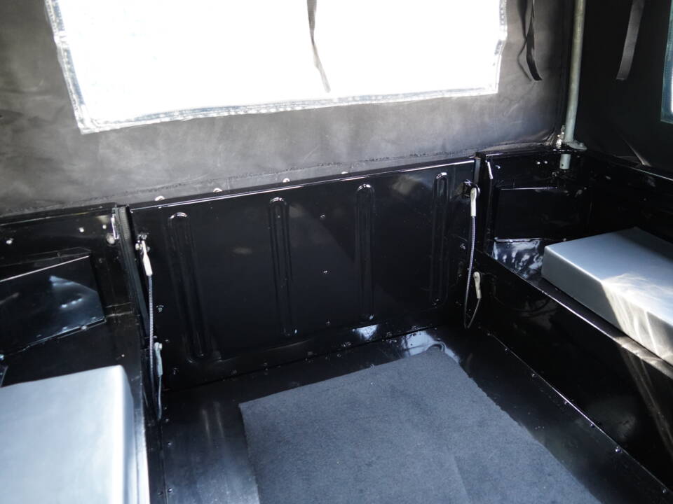 Bild 54/97 von Land Rover Defender 90 Td5 (2000)