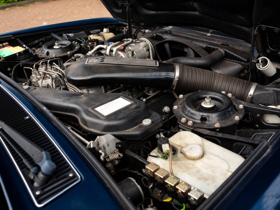 Imagen 32/50 de Rolls-Royce Silver Spirit (1988)