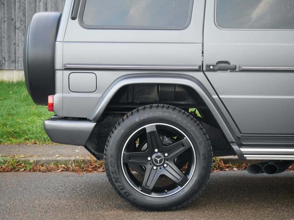 Image 19/38 of Mercedes-Benz G 500 (LWB) (2016)