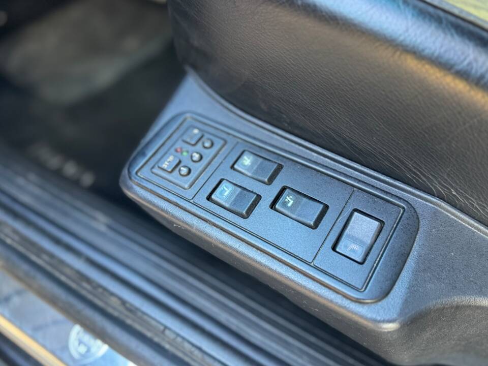 Bild 44/55 von Lancia Thema 8.32 (1991)