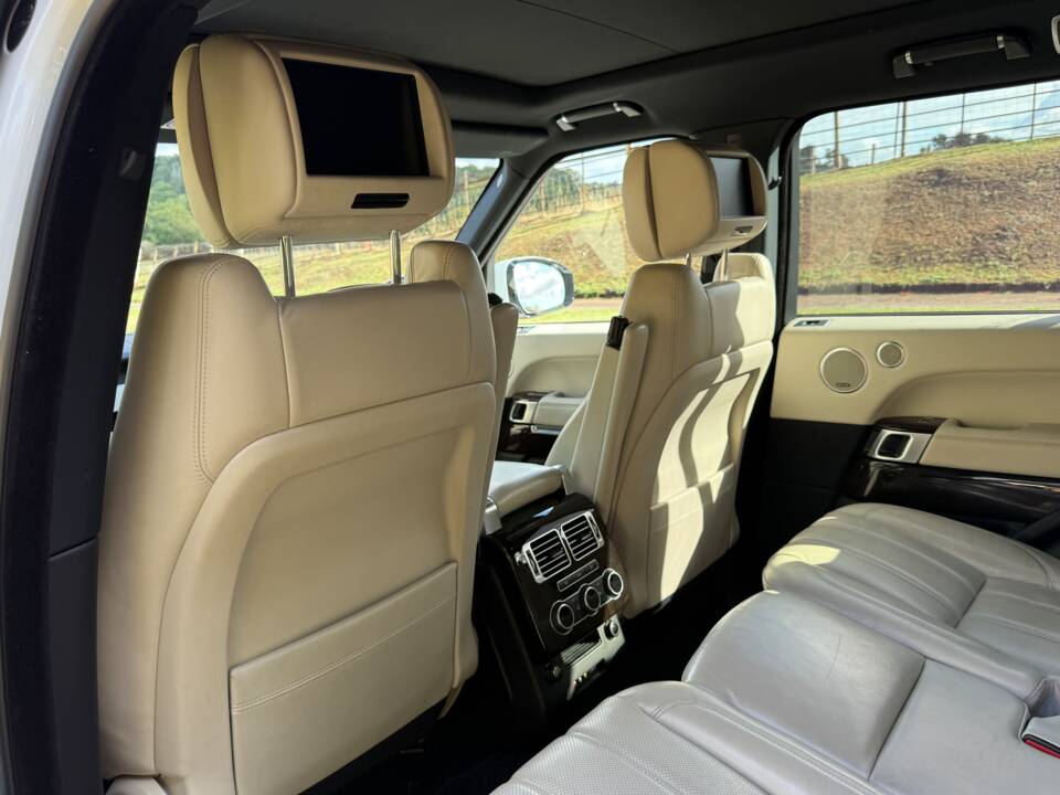 Bild 12/35 von Land Rover Range Rover Vogue TDV6 (2015)
