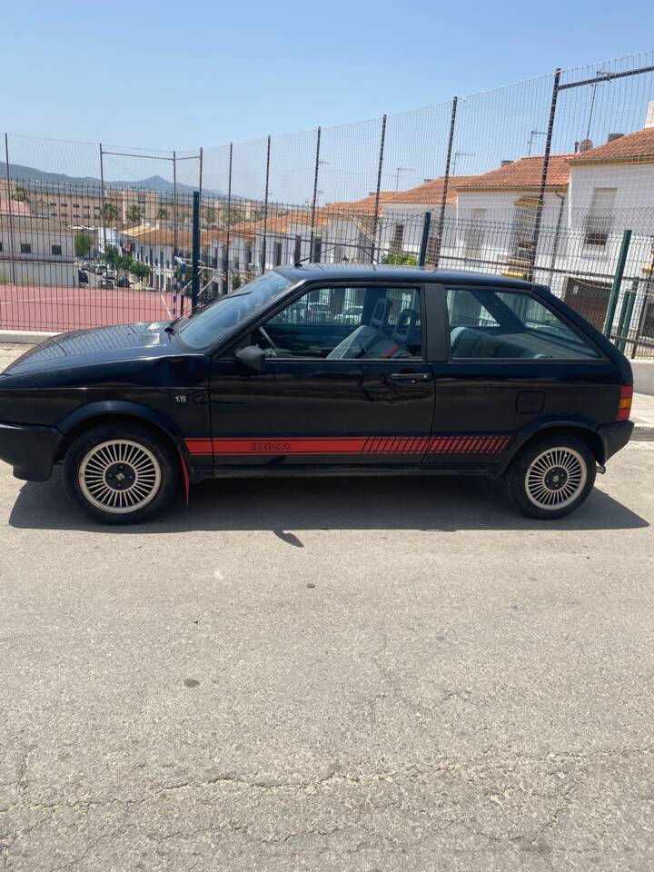Image 3/13 of SEAT Ibiza (1986)