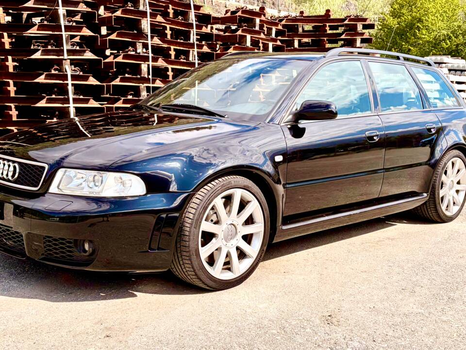 Afbeelding 1/14 van Audi RS4 Avant (2001)