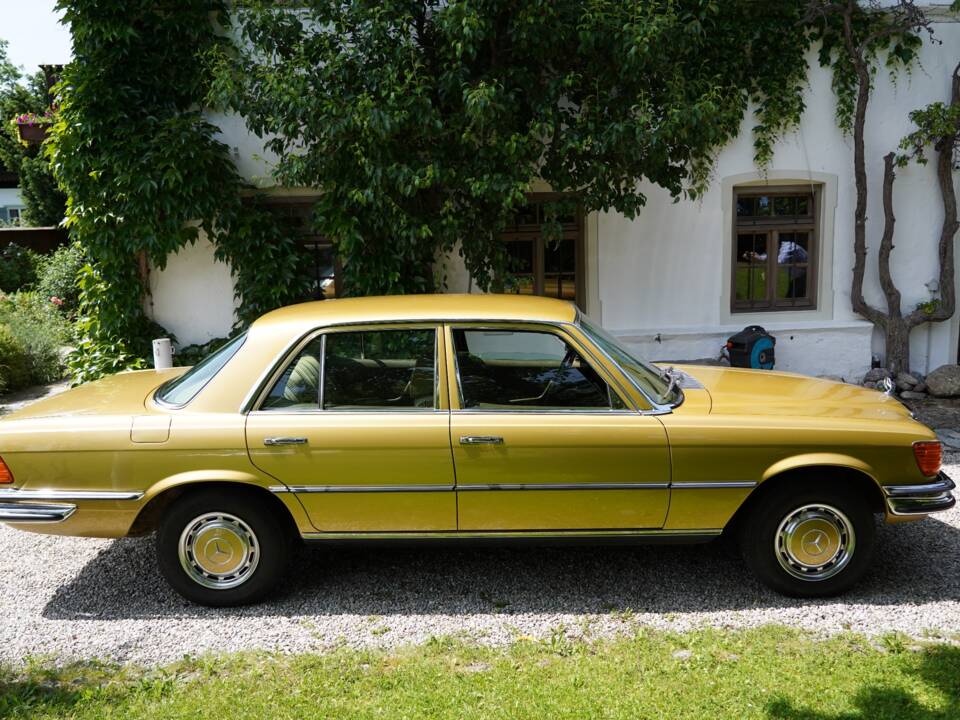Image 9/19 of Mercedes-Benz 350 SE (1977)