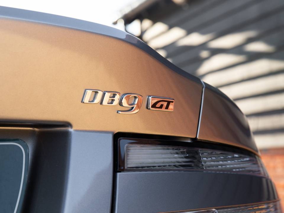 Image 31/50 de Aston Martin DB 9 GT &quot;Bond Edition&quot; (2015)