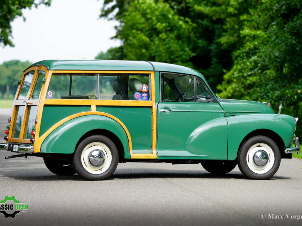 Image 25/43 of Morris Minor 1000 Traveller (1965)