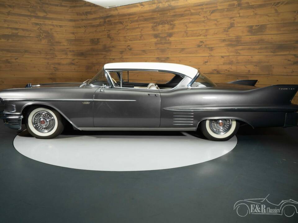 Imagen 7/8 de Cadillac 62 Coupe DeVille (1958)