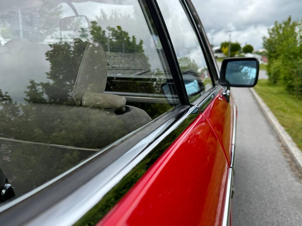 Image 45/73 of BMW 2,5 CS (1975)