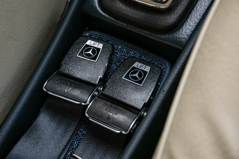 Image 20/50 of Mercedes-Benz 250 (1972)