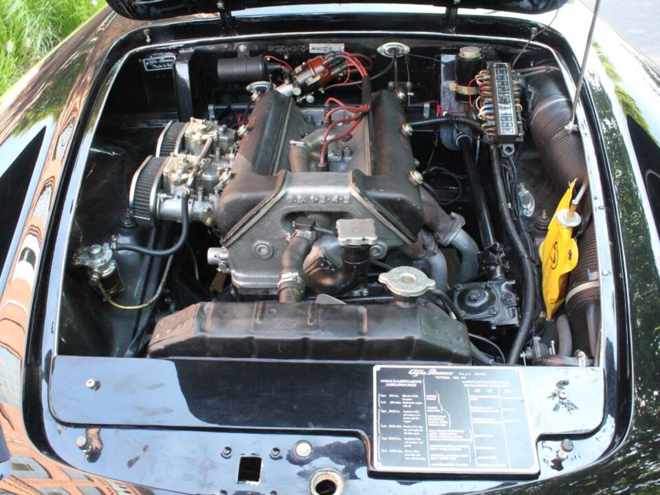 Image 6/20 de Alfa Romeo 2000 Spider (1960)