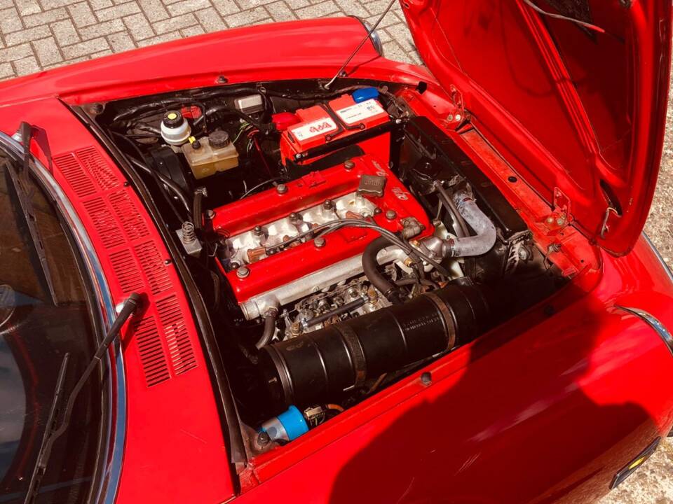 Image 13/16 of Alfa Romeo 2000 Spider Veloce (1979)