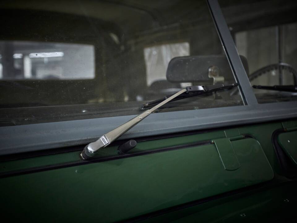 Bild 34/87 von Land Rover 88 (1972)