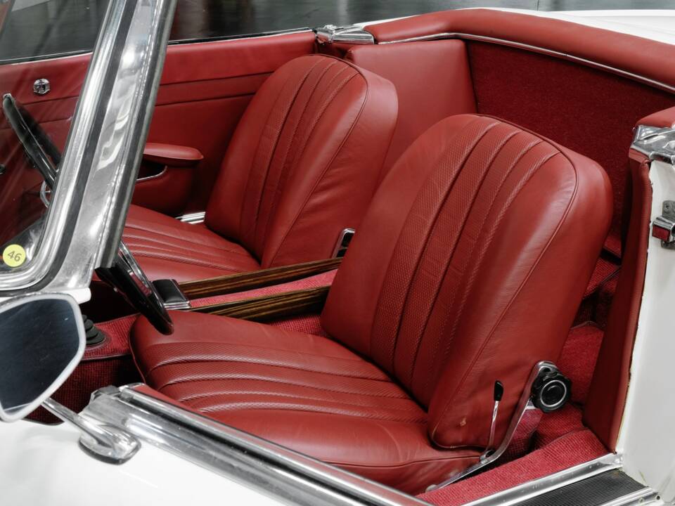 Immagine 21/40 di Mercedes-Benz 230 SL (1966)
