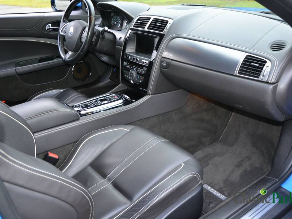 Bild 23/50 von Jaguar XKR-S (2011)