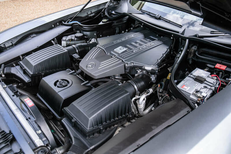 Image 24/50 of Mercedes-Benz SLS AMG Roadster (2014)