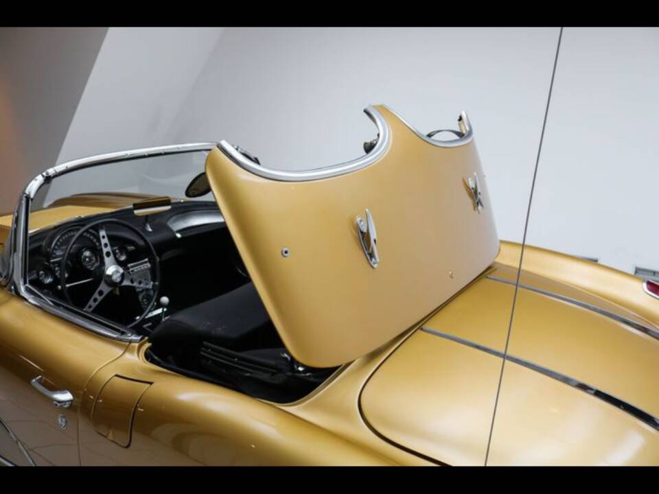 Image 71/100 of Chevrolet Corvette (1958)