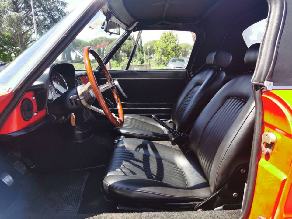 Image 12/33 of Alfa Romeo Spider 1300 (1976)