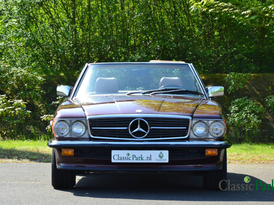 Image 19/50 of Mercedes-Benz 560 SL (1987)