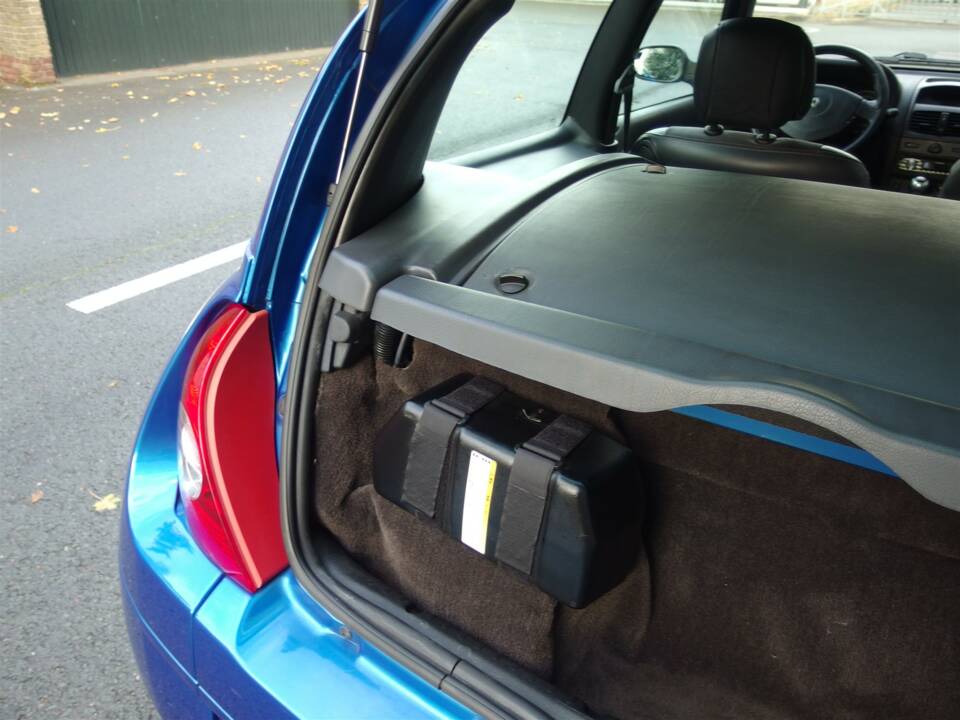Imagen 69/100 de Renault Clio II V6 (2004)