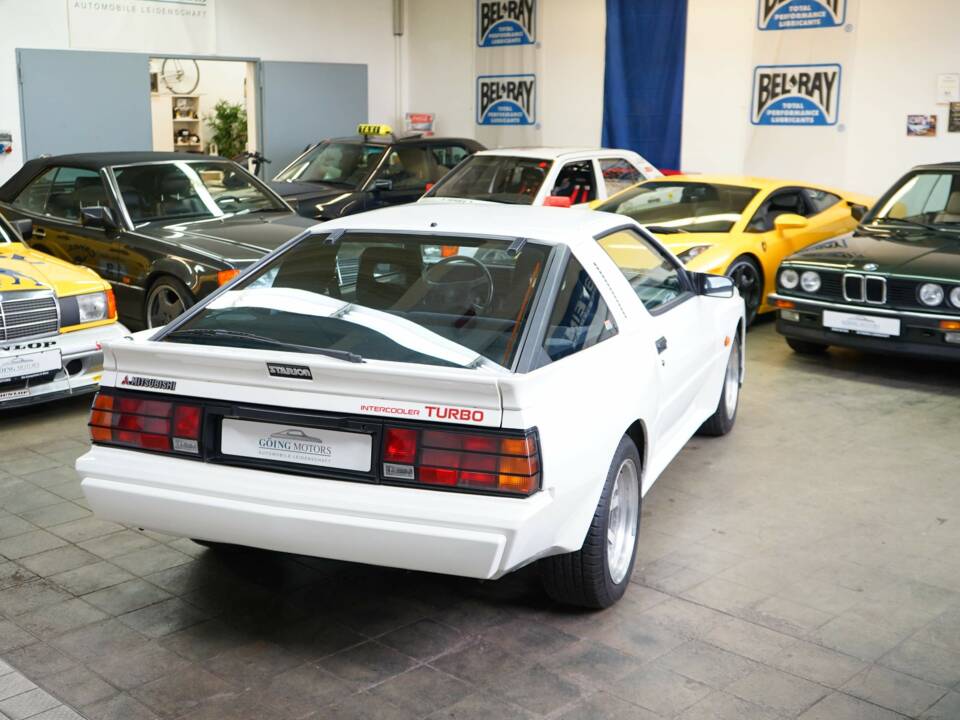 Image 19/55 of Mitsubishi Starion (1989)
