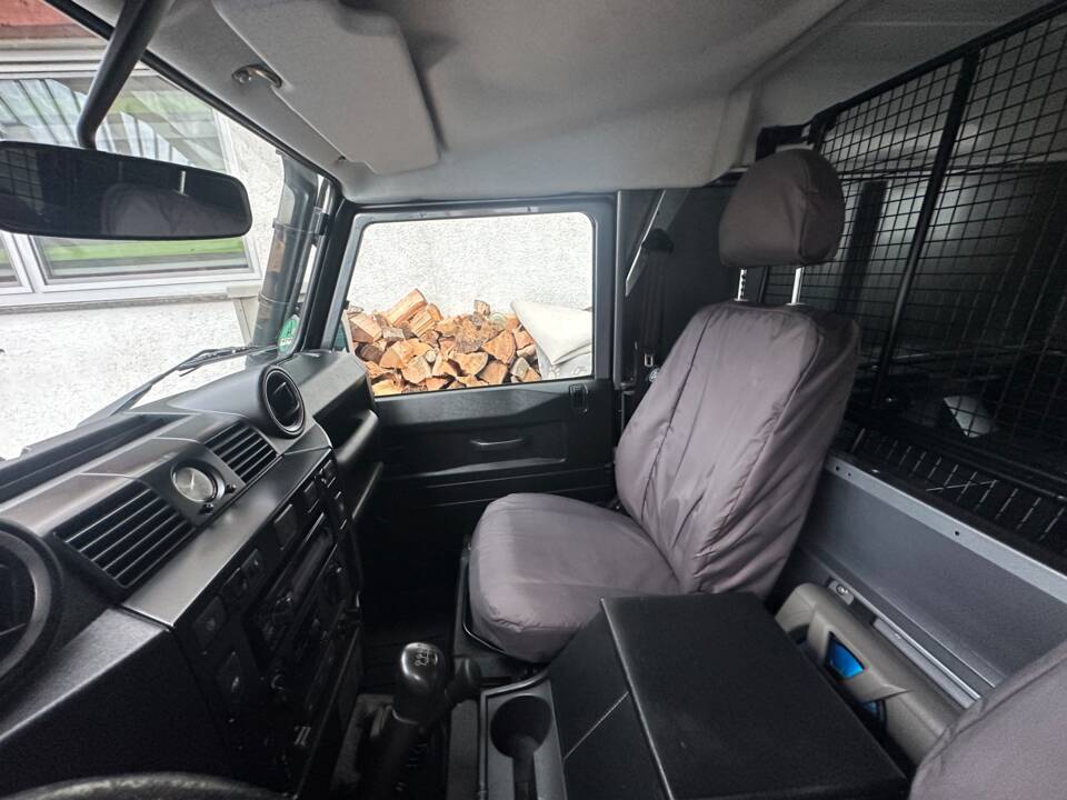 Bild 9/11 von Land Rover Defender 90 (2013)