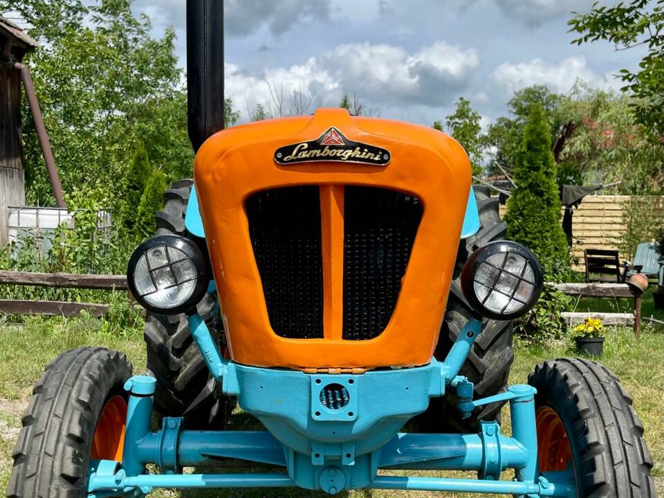 Image 44/52 of Lamborghini 2R (1965)