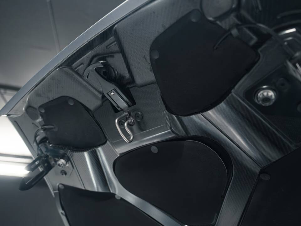Bild 27/39 von Aston Martin Vanquish (2013)