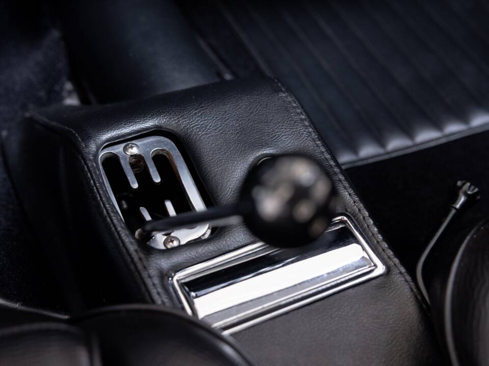 Afbeelding 33/39 van Ferrari Dino 246 GT (1970)