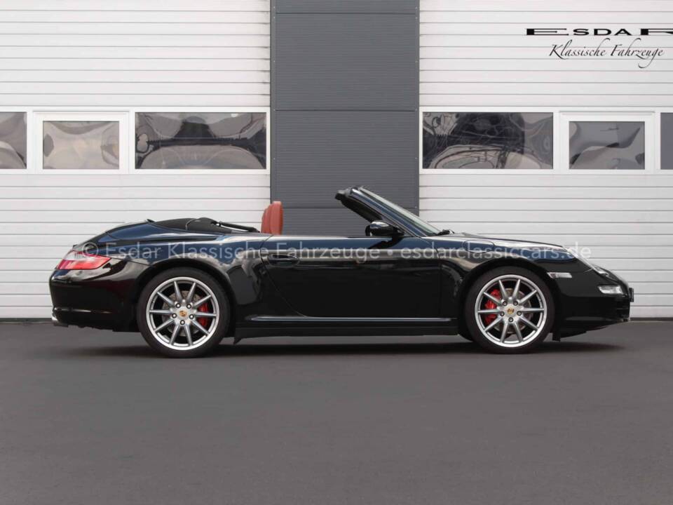 Image 21/25 of Porsche 911 Carrera 4S (2009)