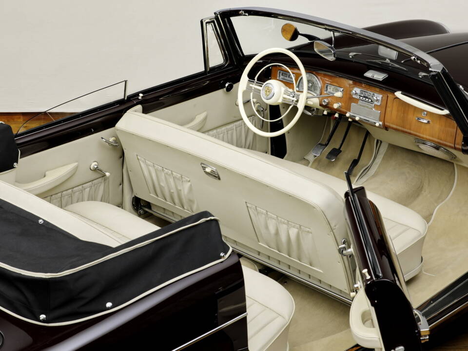 Bild 11/31 von BMW 502 - 3,2 Liter Super (1960)