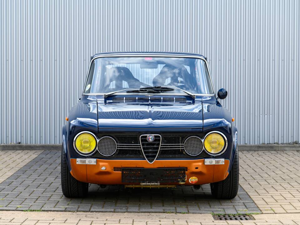 Image 9/56 of Alfa Romeo Giulia Nuova Super 1300 (1974)