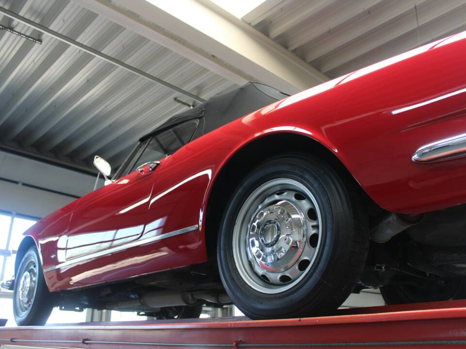 Image 9/50 of Alfa Romeo 2600 Spider (1962)