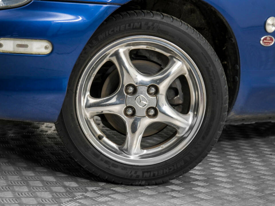 Afbeelding 4/45 van Mazda MX-5 1.8 (1999)