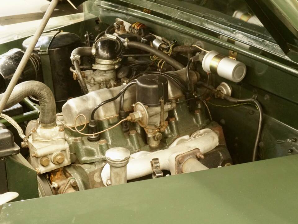 Image 16/19 of Land Rover 80 (1951)