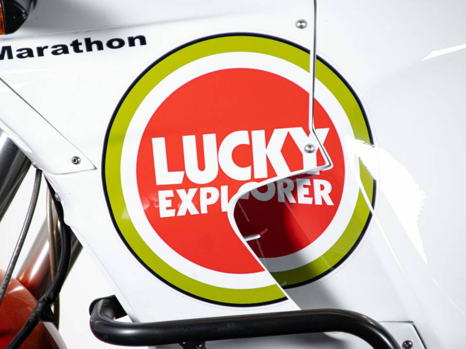 Image 18/50 of Cagiva E900 Elefant (1997)