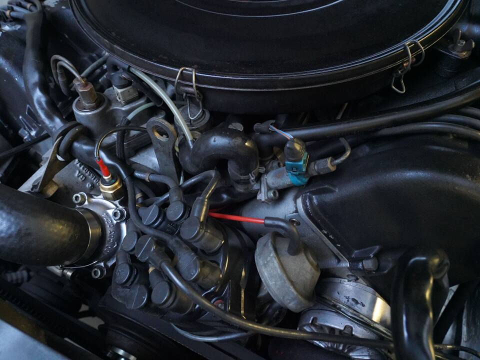 Bild 92/95 von Mercedes-Benz 450 SEL 6,9 (1976)