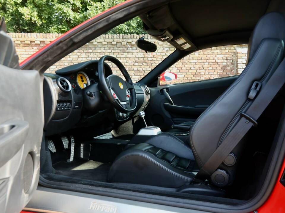 Immagine 48/50 di Ferrari F430 (2005)