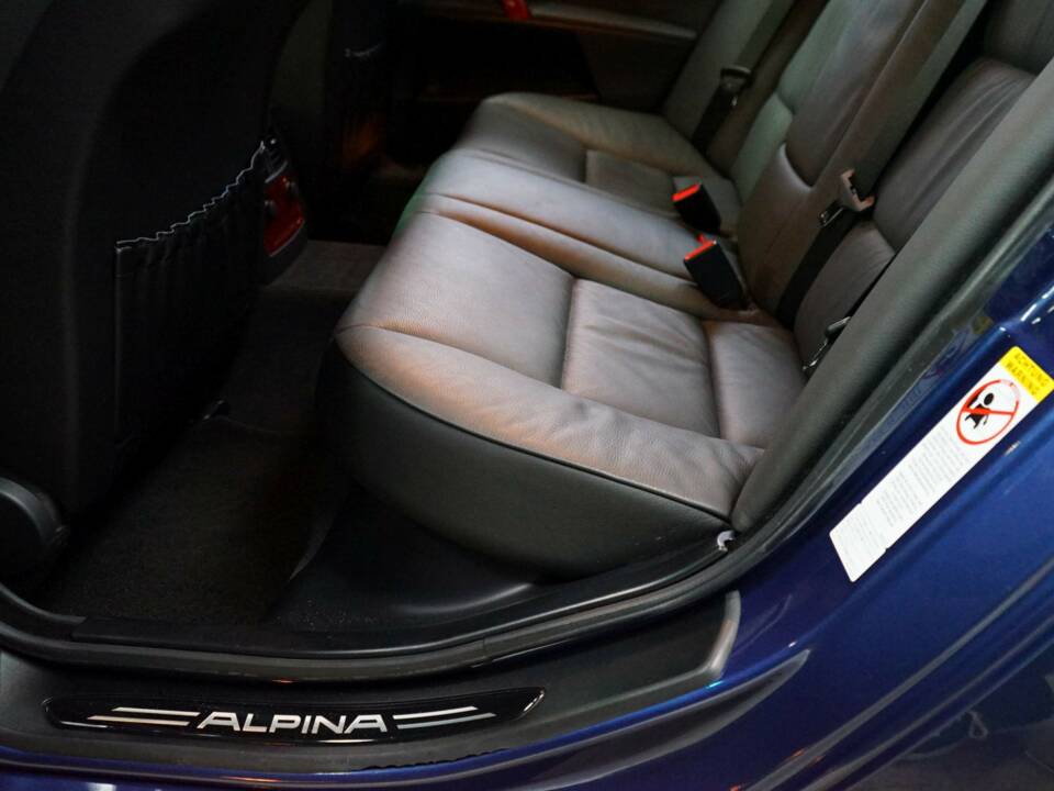 Image 29/45 of ALPINA B5 (2005)