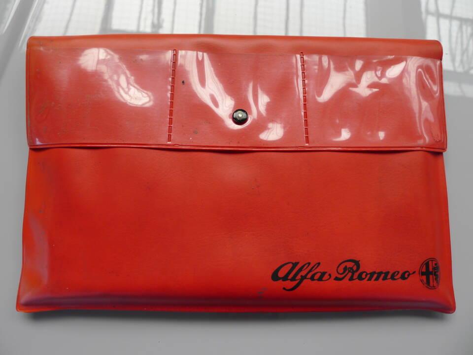 Bild 19/45 von Alfa Romeo Alfetta GT 1.6 (1978)