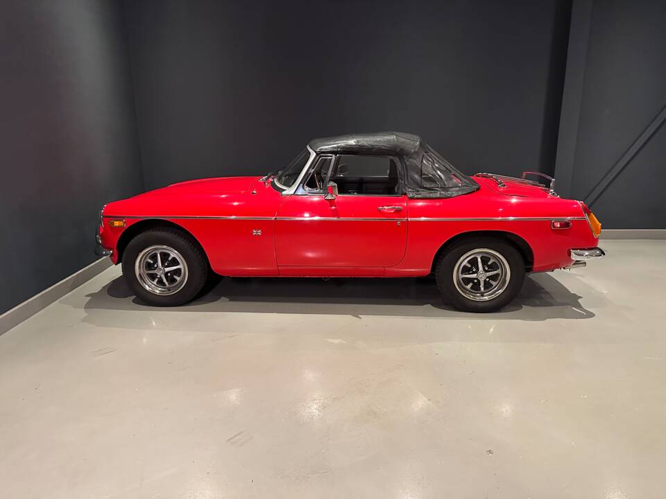 Imagen 12/49 de MG MGB (1977)