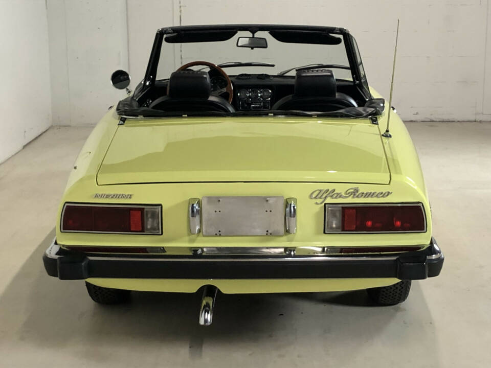 Immagine 12/26 di Alfa Romeo 2000 Spider Veloce (1973)