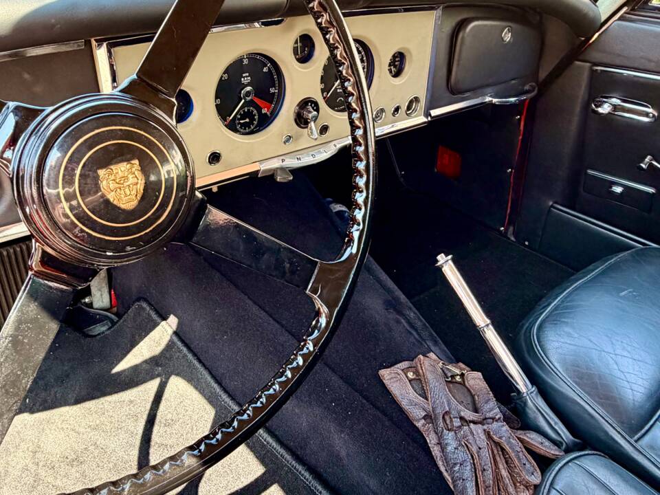 Imagen 15/20 de Jaguar XK 150 FHC (1957)