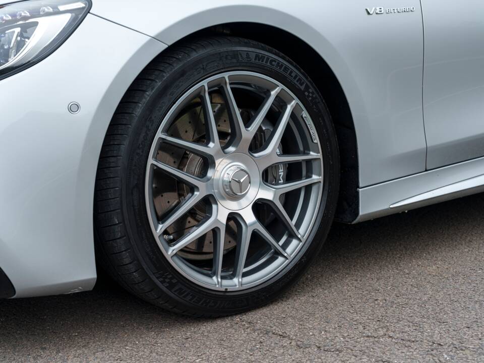 Immagine 10/31 di Mercedes-Benz S 63 AMG S 4MATIC (2019)