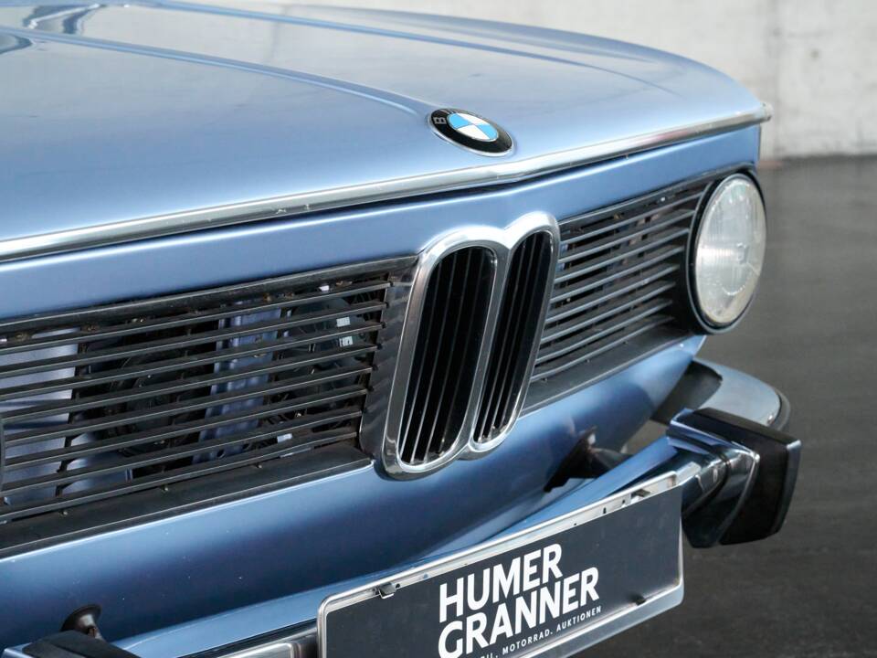 Bild 23/50 von BMW 2002 Baur (1975)