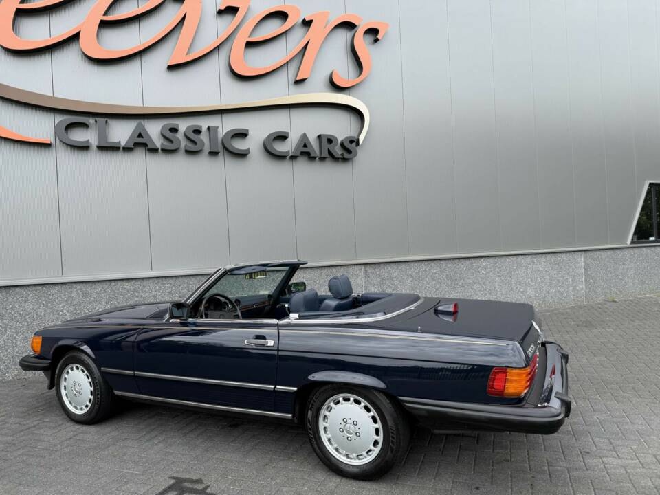 Image 6/50 of Mercedes-Benz 560 SL (1986)