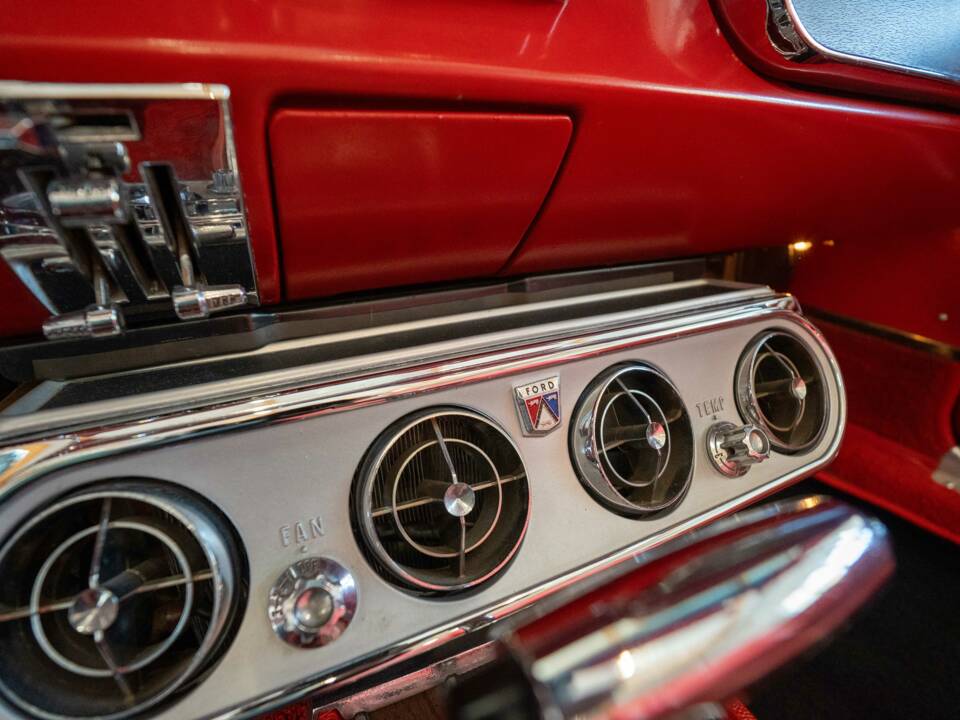 Image 30/35 of Ford Mustang 289 (1965)