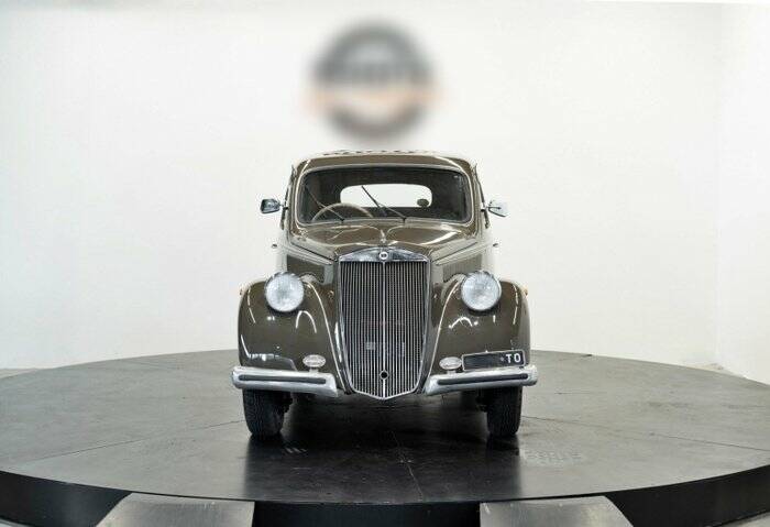 Image 2/7 of Lancia Ardea (1952)