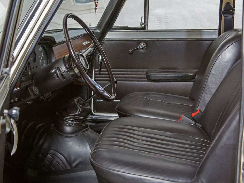Afbeelding 17/20 van Alfa Romeo Giulia 1300 TI (1969)